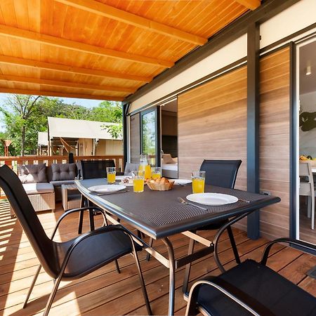 Glamping And Mobile Homes Lavanda - Holiday Centre Bi Village Fažana Екстериор снимка