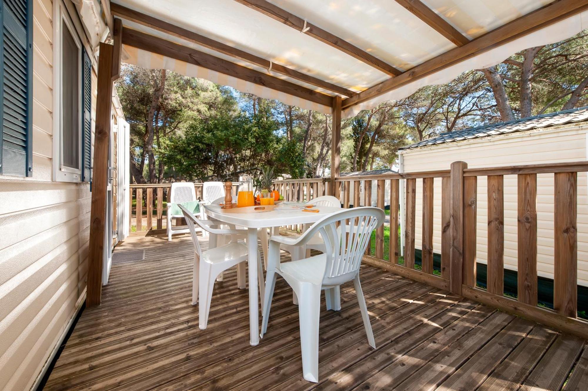 Glamping And Mobile Homes Lavanda - Holiday Centre Bi Village Fažana Екстериор снимка