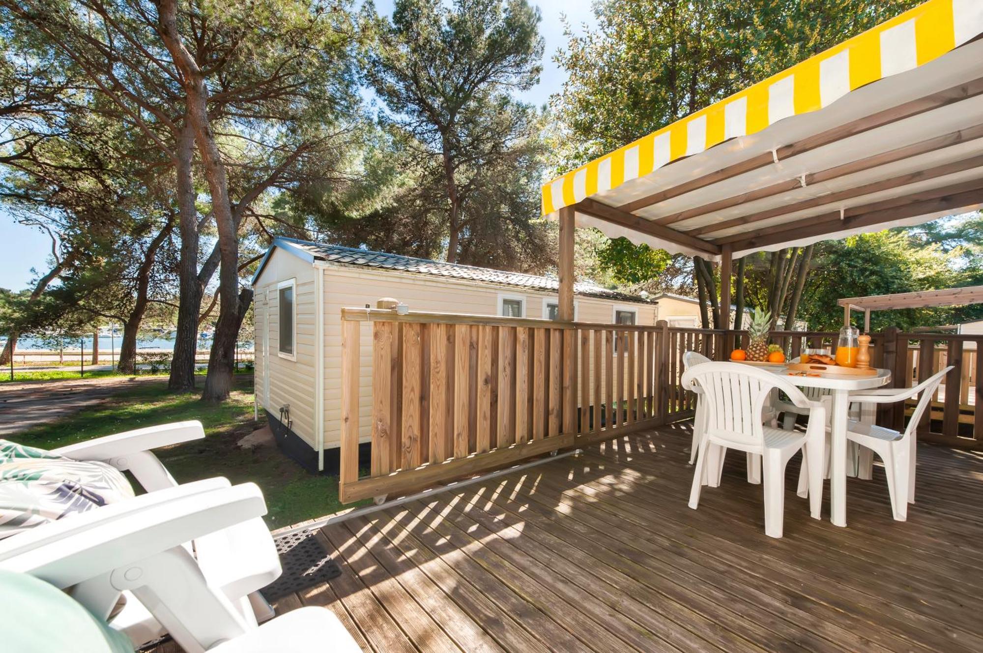 Glamping And Mobile Homes Lavanda - Holiday Centre Bi Village Fažana Екстериор снимка