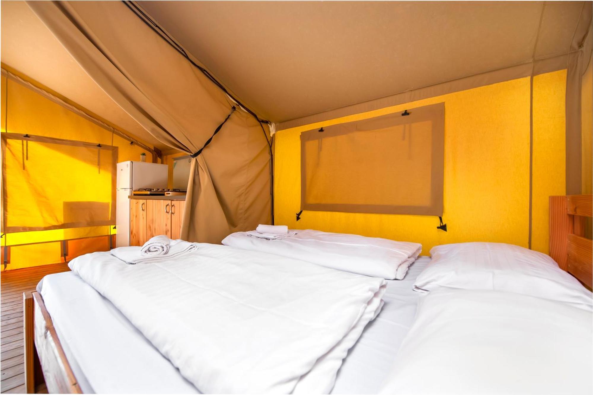 Glamping And Mobile Homes Lavanda - Holiday Centre Bi Village Fažana Екстериор снимка