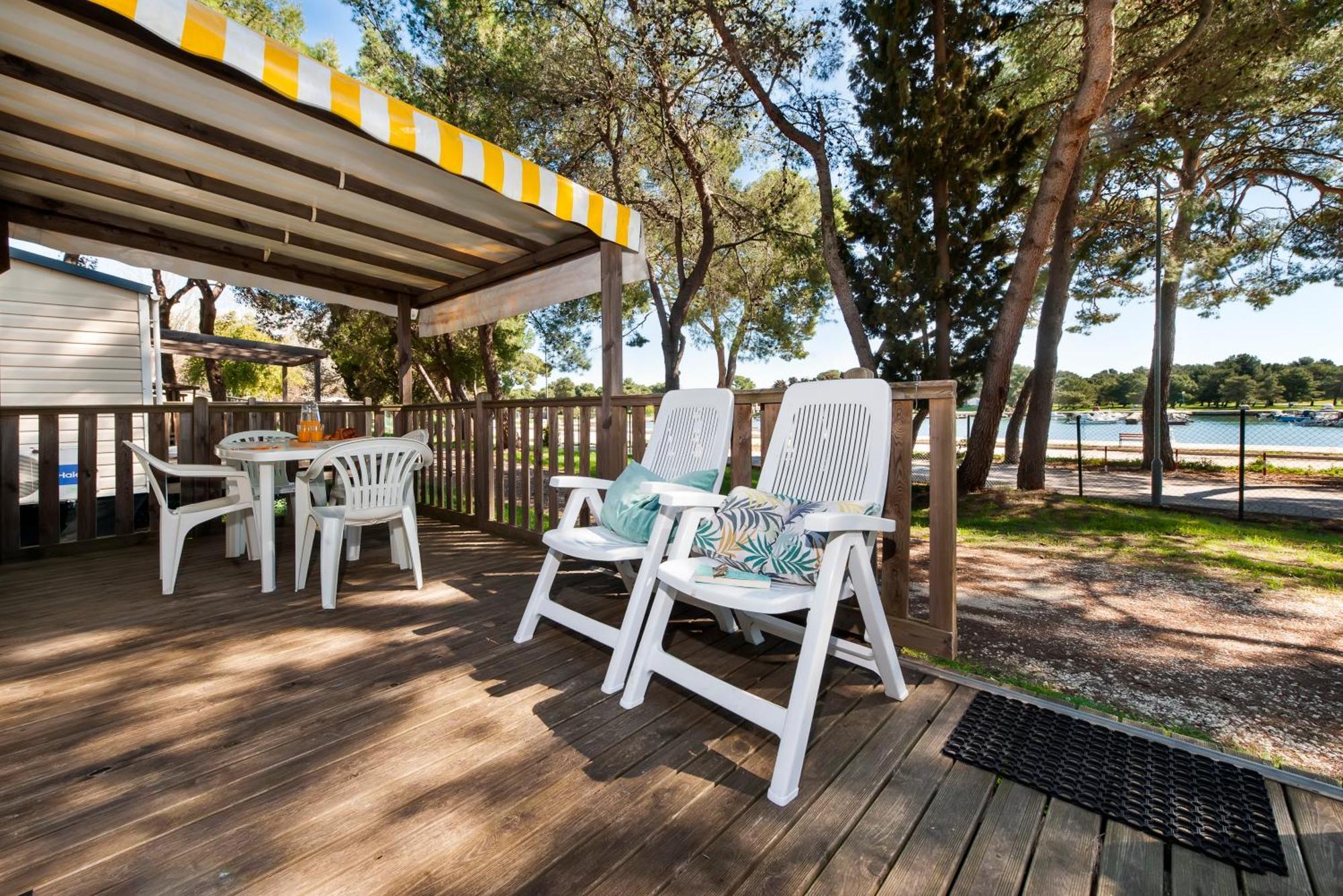 Glamping And Mobile Homes Lavanda - Holiday Centre Bi Village Fažana Екстериор снимка