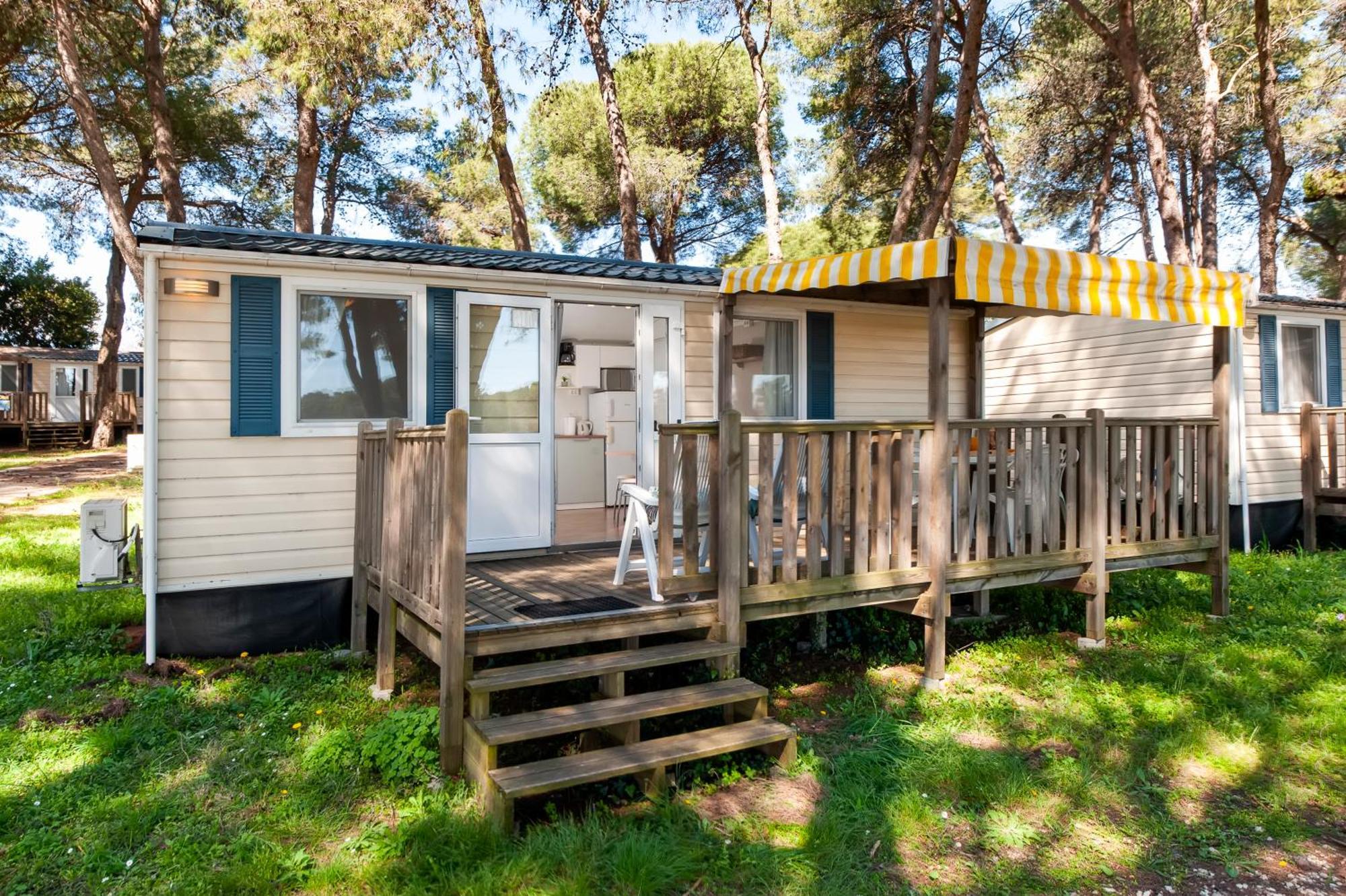 Glamping And Mobile Homes Lavanda - Holiday Centre Bi Village Fažana Екстериор снимка