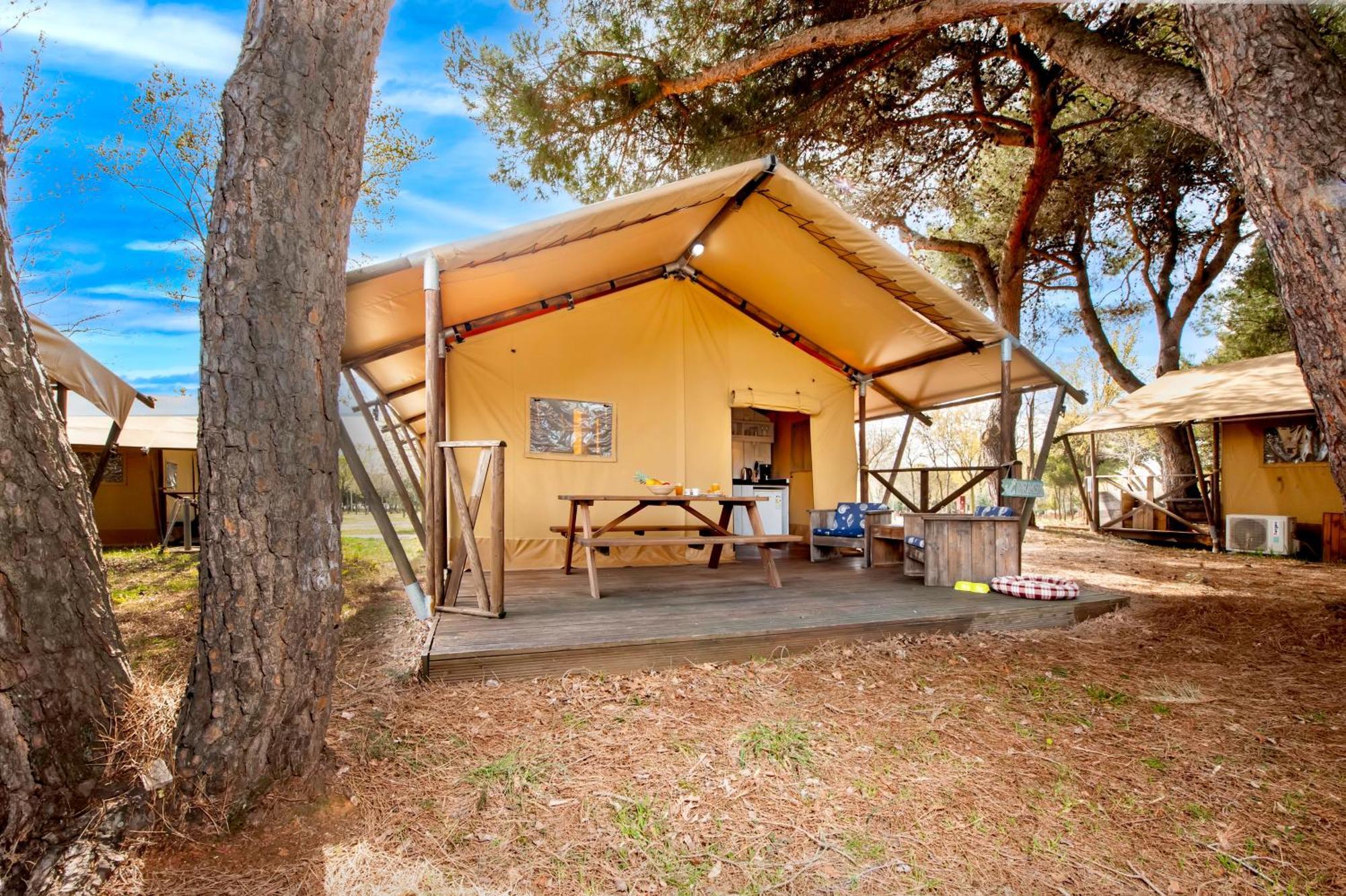 Glamping And Mobile Homes Lavanda - Holiday Centre Bi Village Fažana Стая снимка