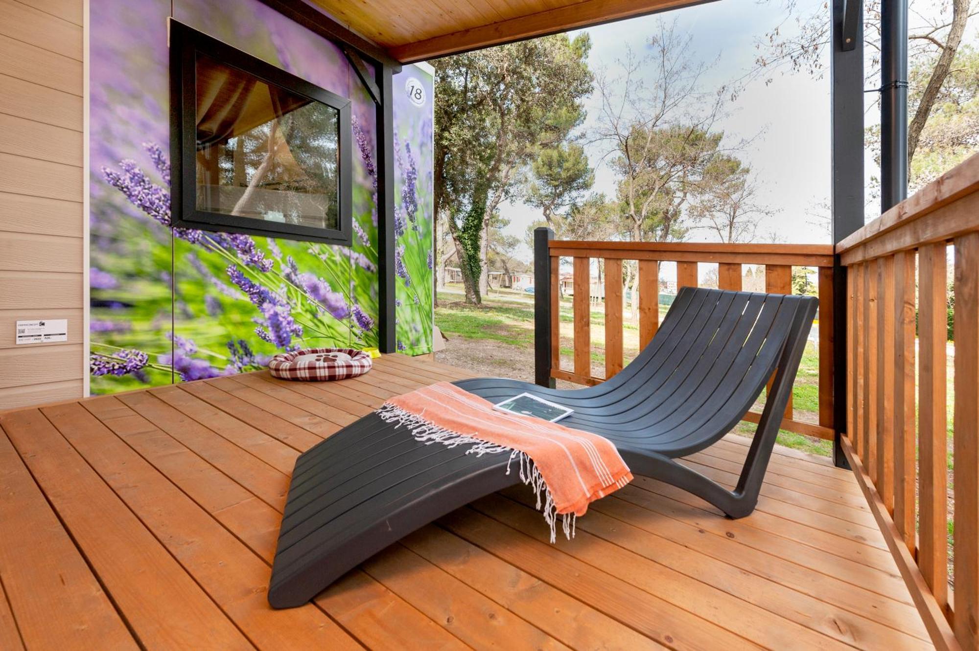 Glamping And Mobile Homes Lavanda - Holiday Centre Bi Village Fažana Стая снимка